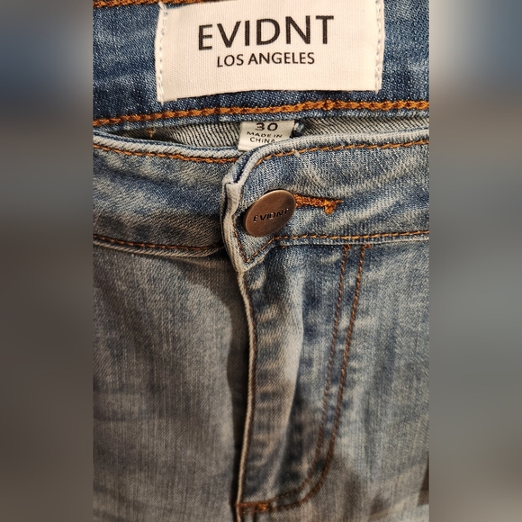 EVIDNT Antwerp Light wash Jeans - Picture 7 of 7